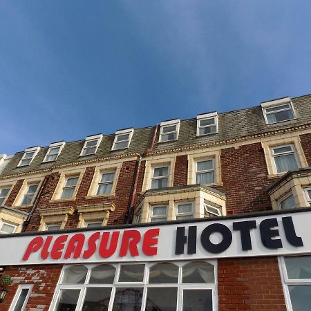 Pleasure Hotel By The Beach. Blackpool Bagian luar foto